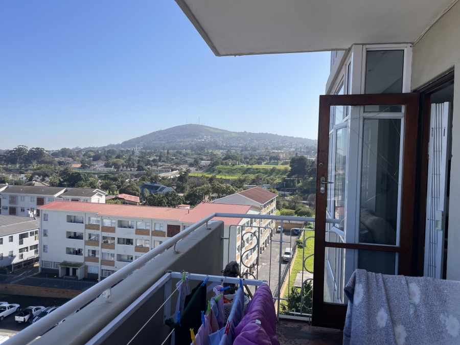 2 Bedroom Property for Sale in Oostersee Western Cape